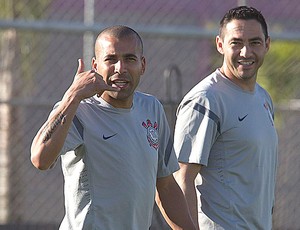 Chicão e Emerson no treino do Corinthians (Foto: Daniel Augusto Jr. / Ag. Corinthians)