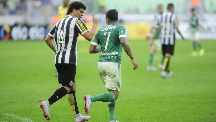 Noriega viu clássico de mais emoção que técnica: 