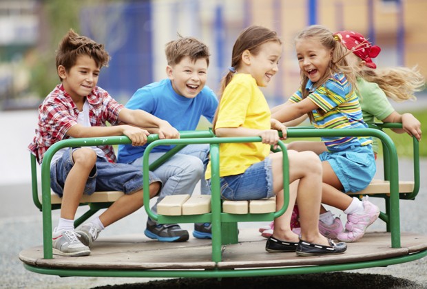 Queimada  Educação fisica, Brincadeiras populares, Infância