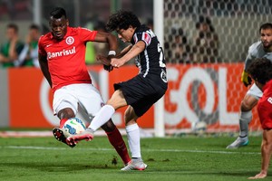 Luan e Paulão, Atlético-MG x Internacional (Foto: Getty Images) Luan e Paulão, Atlético-MG x Internacional (Foto: Getty Images)