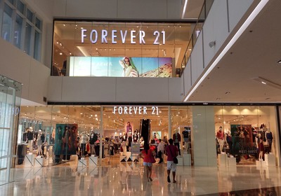Forever 21 tem o desafio de manter preços baixos - Pequenas