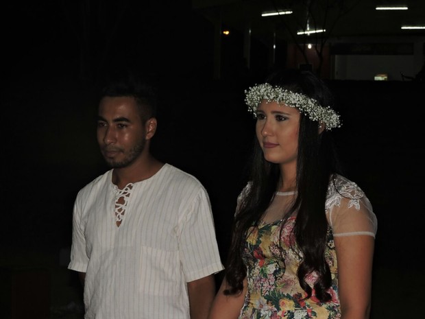 Estudante disse sim ao pedido de casamento do namorado (Foto: Arquivo Pessoal) Estudante disse sim ao pedido de casamento do namorado (Foto: Arquivo Pessoal)