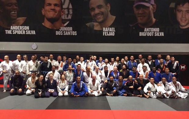 Minotauro em Dubai (Foto: Arquivo Pessoal / Alvaro Romano)