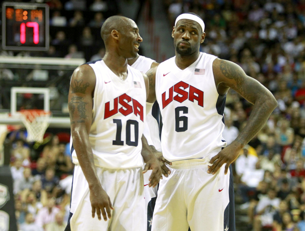 Kobe Bryant LeBron James Estados Unidos seleção basquete (Foto: Reuters)