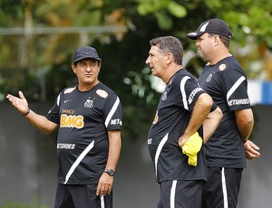 Muricy Ramalho conversa com Tata em treino do Santos (Foto: Ricardo Saibun/Divulgação Santos FC)