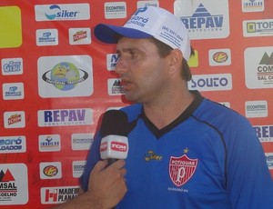Gilberto Gaúcho, treinador do Potiguar de Mossoró (Foto: Marcelo Diaz/Divulgação)