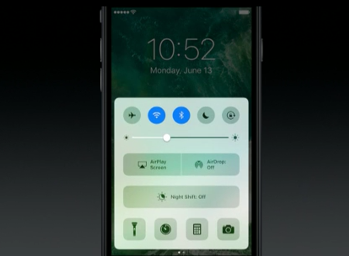 iOS 10 tem novo control center com interface renovada e espaço para música (Foto: Reprodução/Apple)