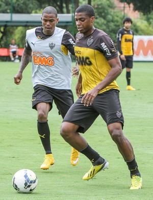 Maicosuel e Jemerson, jogadores do Atlético-MG (Foto: Bruno Cantini / Flickr do Atlético-MG)