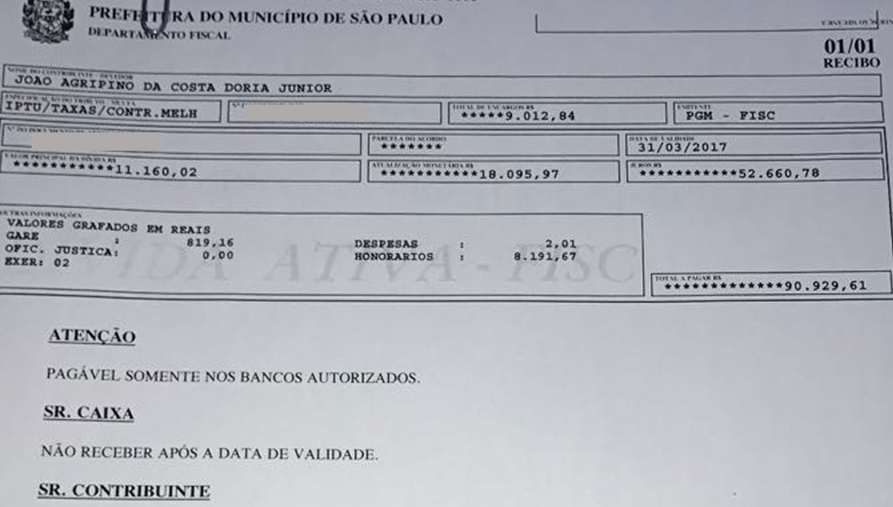 Boleto emitido para o prefeito João Doria quitar a dívida de mais de R$ 90 mil de IPTU  (Foto: Will Soares / G1)