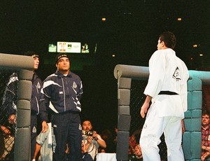 Rickson Gracie e Royce Gracie UFC 1 (Foto: Arquivo Pessoal/Jose Fraguas)