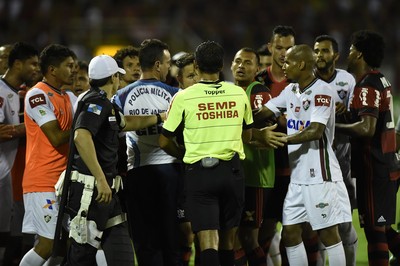 fla-flu confusão gol henrique (Foto: André Durão / GloboEsporte.com)