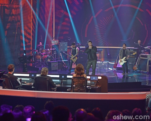 Malta volta ao palco com canção apresentada nas Audições (Foto: Camila Serejo / TV Globo)