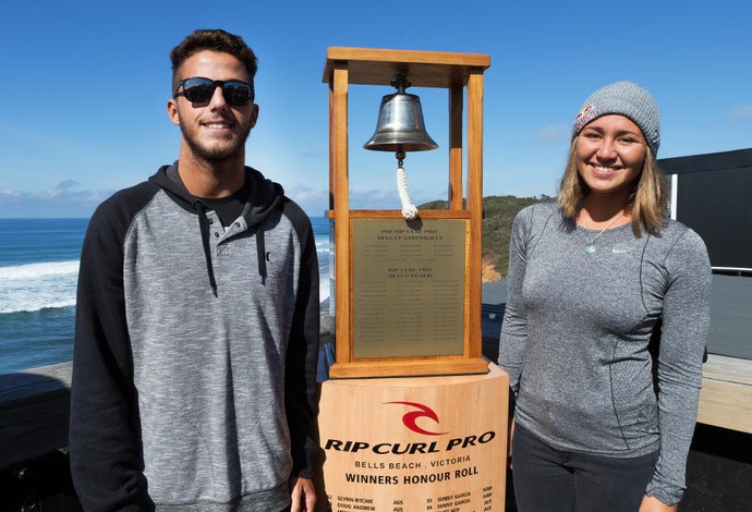 Filipe Toledo Carissa Moore Bells Beach surfe (Foto: Divulgação/WSL) Filipe Toledo Carissa Moore Bells Beach surfe (Foto: Divulgação/WSL)