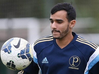 Jejum de gols e falta de criação do Palmeiras não preocupam Henrique