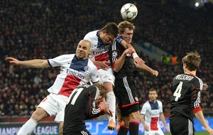 Leverkusen x PSG (Foto: AFP)