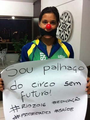 Joanna Maranhão protesto nariz de palhaço natação (Foto: Reprodução/Instagram)