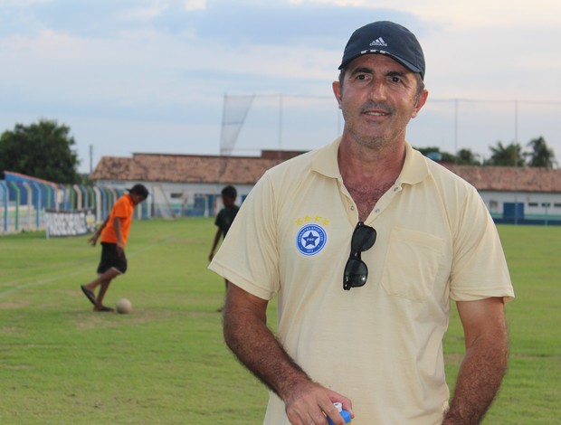 Paulo Moroni, técnico do Parnahyba (Foto: Josiel Martins)