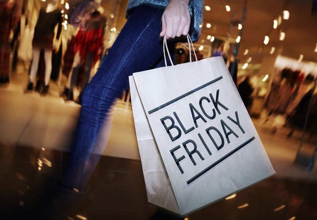 Boneca maquiar e pentear  Black Friday Casas Bahia