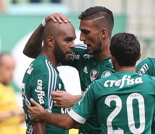 Chateado com substituição, Rafael Marques diz respeitar Marcelo Oliveira