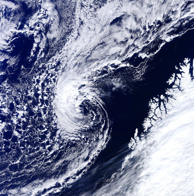 Furacão Ártico baixa polar (Foto: Courtesy of NEODAAS Dundee Satellite Receiving Station)