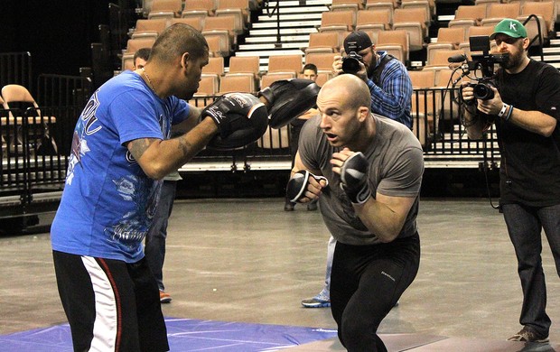 Patrick Cummins treino aberto UFC  (Foto: Evelyn Rodrigues)