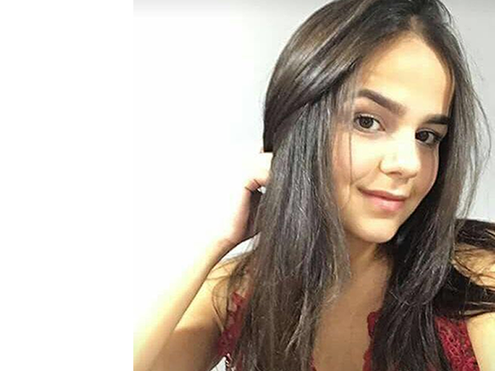 Rafaela Teixeira de Almeida, de 22 anos, morreu em acidente em Sinop (Foto: Arquivo Pessoal)