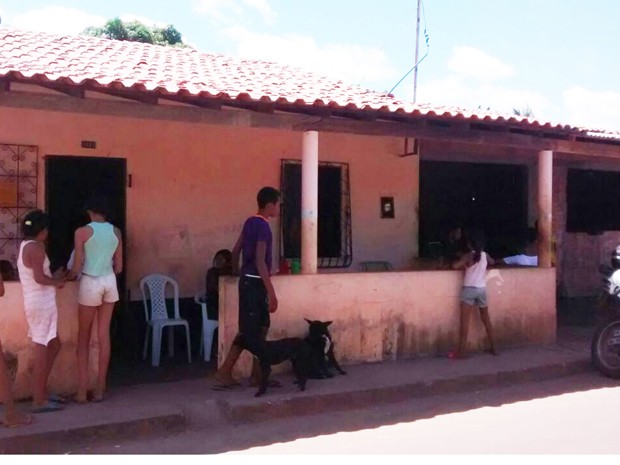 Fachada da residência do jovem mranhense morto após aplicação de hidrogel (Foto: Acélio Trindade/TV Mirante)