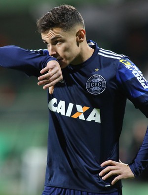 Jornalista faz paralelo com Corinthians ao elogiar contratações do Palmeiras