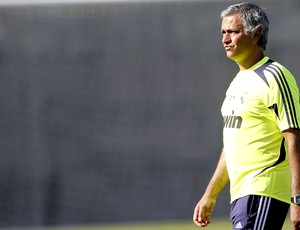 José Mourinho no treino do Real Madrid (Foto: EFE)