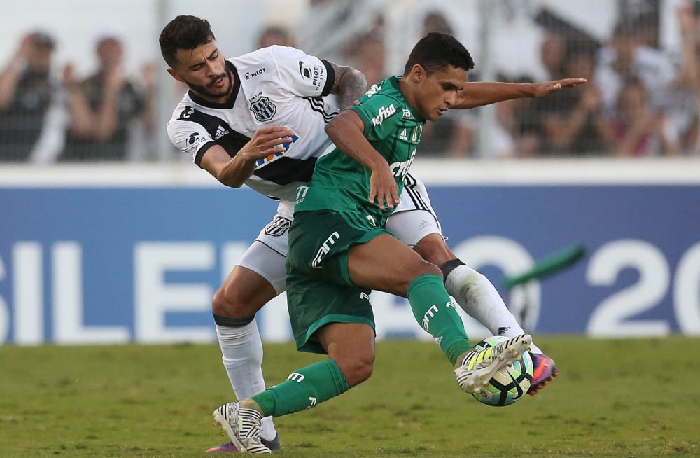  Erik elogia Cuca, minimiza pressão e fala em dar retorno ao Palmeiras