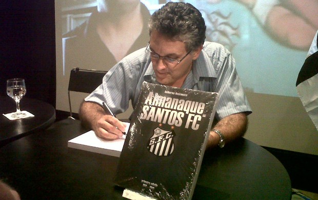 Almanaque do Santos (Foto: Globoesporte.com)