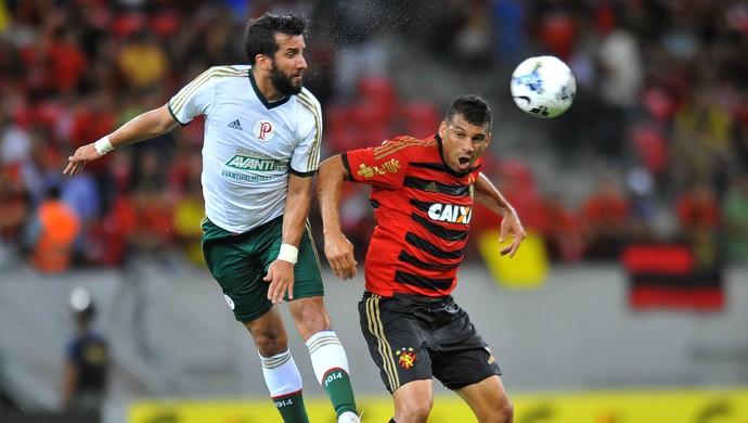 Victorino vê Palmeiras com risco de queda, mas avisa: “Ainda dá tempo”