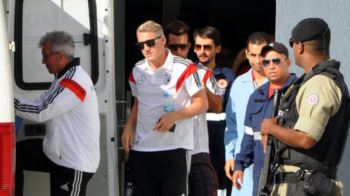 schweinsteiger in clinic Eunápolis (Photo: Radar64)