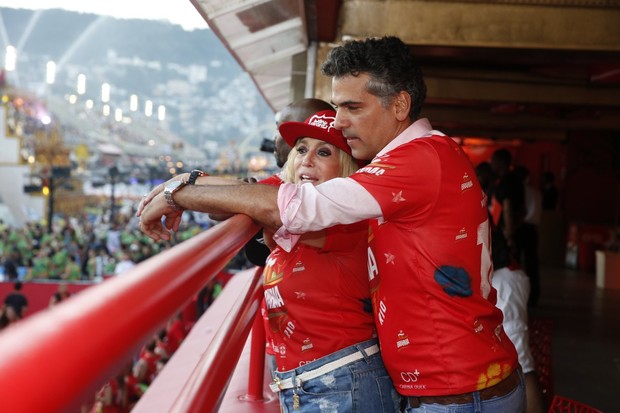 Suzana Vieira e novo namorado (Foto: Felipe Panfili/AgNews)