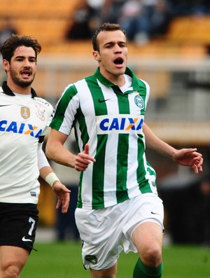 Pato Corinthians x Coritiba (Foto: Marcos Ribolli / Globoesporte.com)