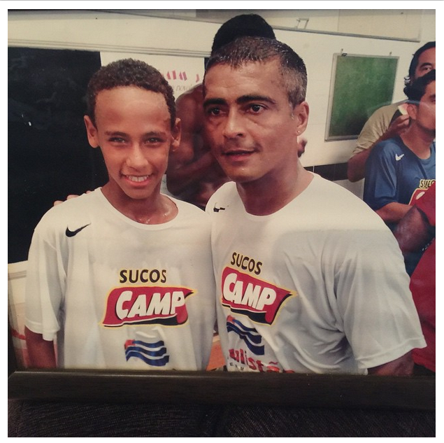 Neymar criança com Romário
