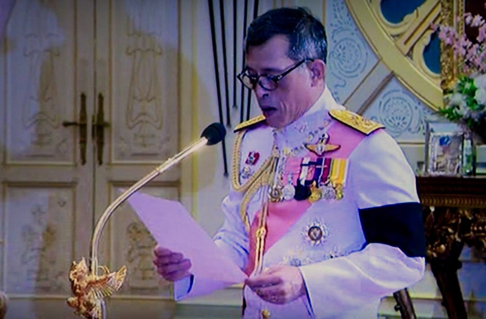 Novo rei da Tailândia indultou milhares de detentos (Foto: Thai TV/AP)