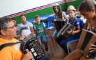 Oficina passa tradição da sanfona (Luna Markman/G1)