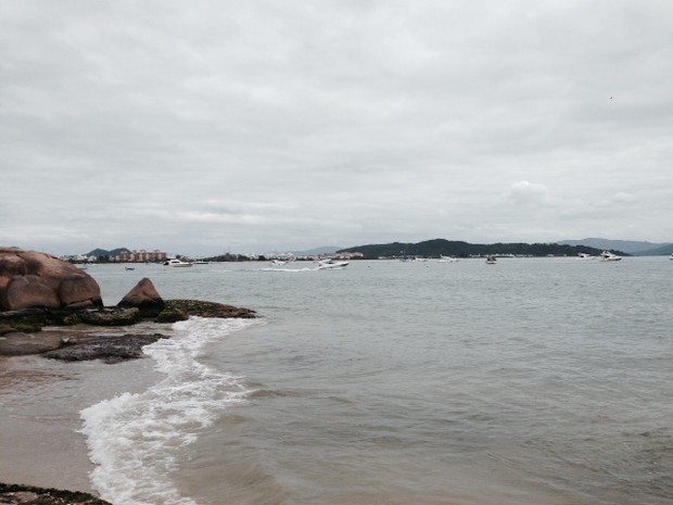 Sábado deve ser marcado pela nebulosidade e chuva localizada em SC (Foto: Márcia Callegaro/G1)