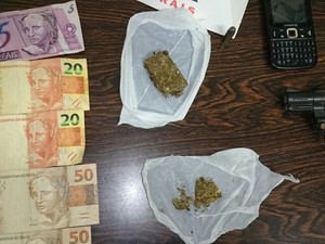 Droga Pedrinópolis (Foto: Polícia Militar/Divulgação)
