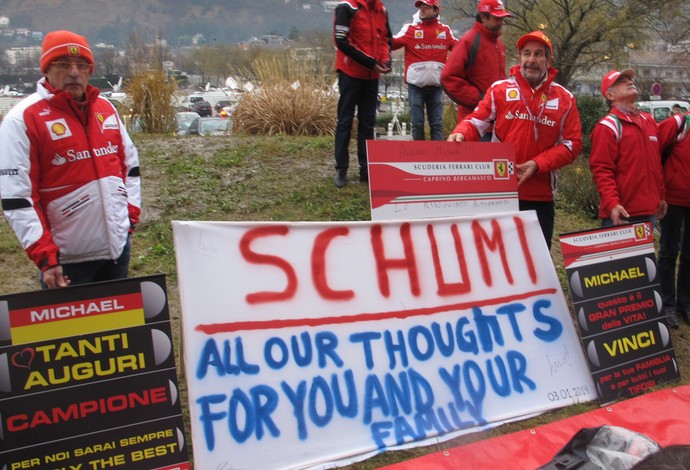 Ferrari Schumacher fãs hospital (Foto: Felipe Siqueira)