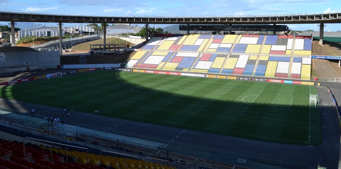 Estádio Kleber Andrade, em Cariacica (Foto: Sidney Magno Novo/GloboEsporte.com)