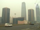 Pequim emite alerta vermelho por poluição pela primeira vez