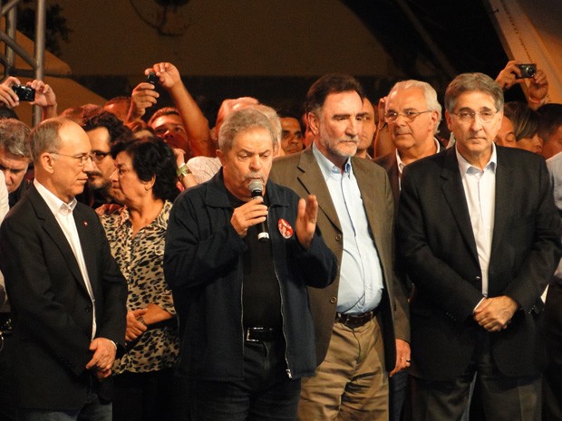Lula participou do primeiro comício após tratamento contra o câncer e após deixar a presidência. (Foto: Raquel Freitas)
