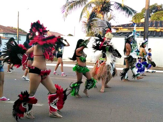 G1 Trinta Grupos Folclóricos Desfilam No Arrastão De São João Em Porto Velho Notícias Em