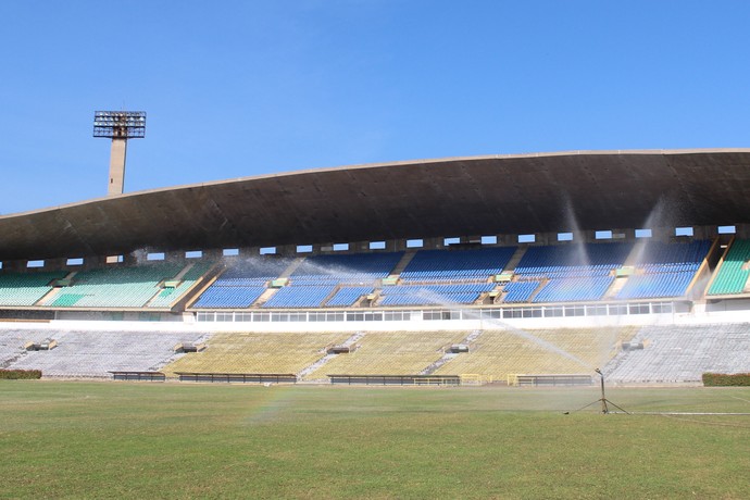 Estádio Albertão (Foto: Renan Morais/GloboEsporte.com)