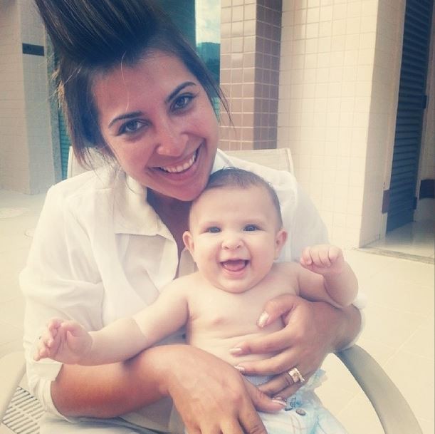 Priscila Pires e o filho (Foto: Instagram/Reprodução)