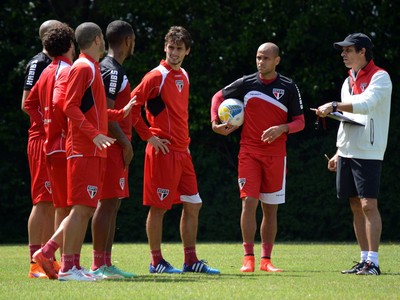 Milton Cruz elenco São Paulo (Foto: Site oficial do São Paulo FC)