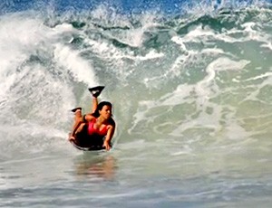 Mariana Farias da Cruz surfe Nas Ondas  (Foto: Reprodução)