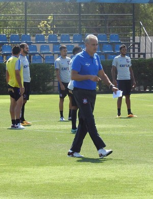 Tite minimiza jogo no deserto e elogia Cobresal: 